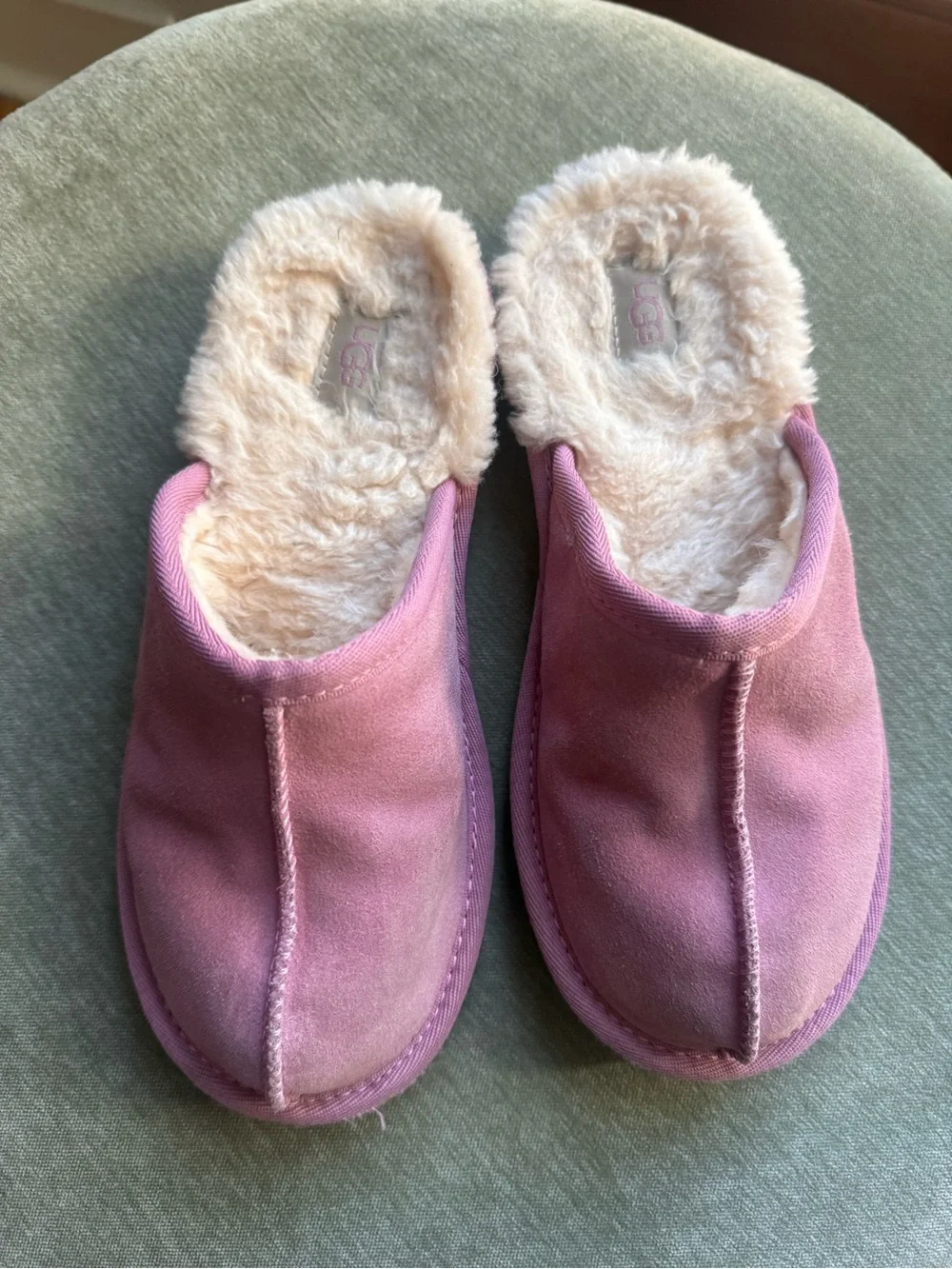 UGG girls size 2 Pink Plush-Lined Slip-On Slippers